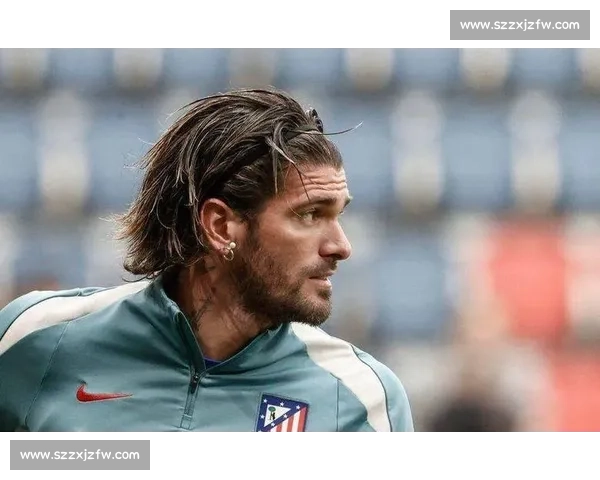 德保罗盛赞梅西续约：他是足坛独一无二的传奇